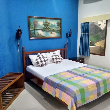 เอ็นนี่เกสท์เฮาส์ Hotel มะลัง ภายนอก รูปภาพ