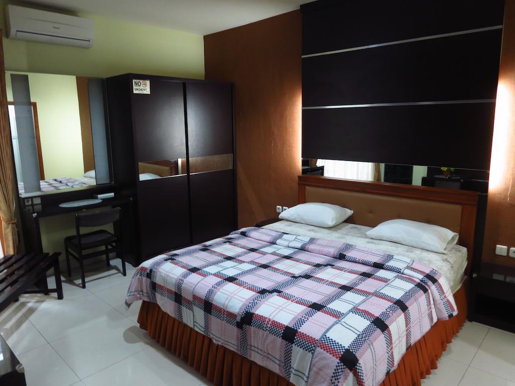 เอ็นนี่เกสท์เฮาส์ Hotel มะลัง ภายนอก รูปภาพ