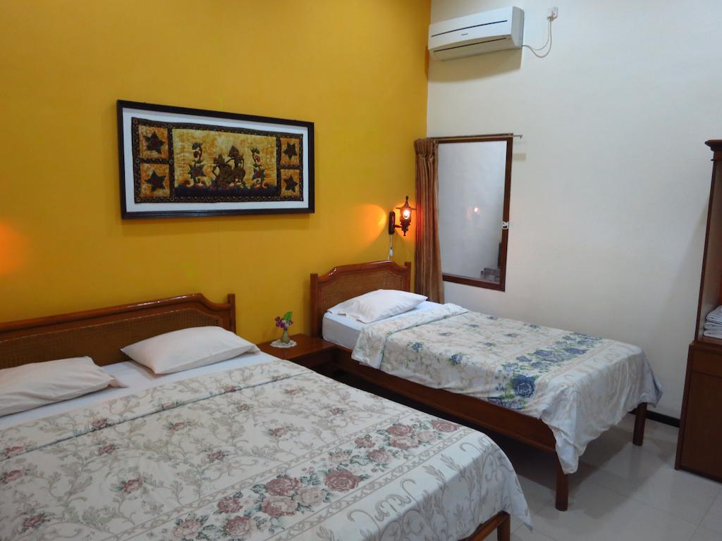 เอ็นนี่เกสท์เฮาส์ Hotel มะลัง ภายนอก รูปภาพ