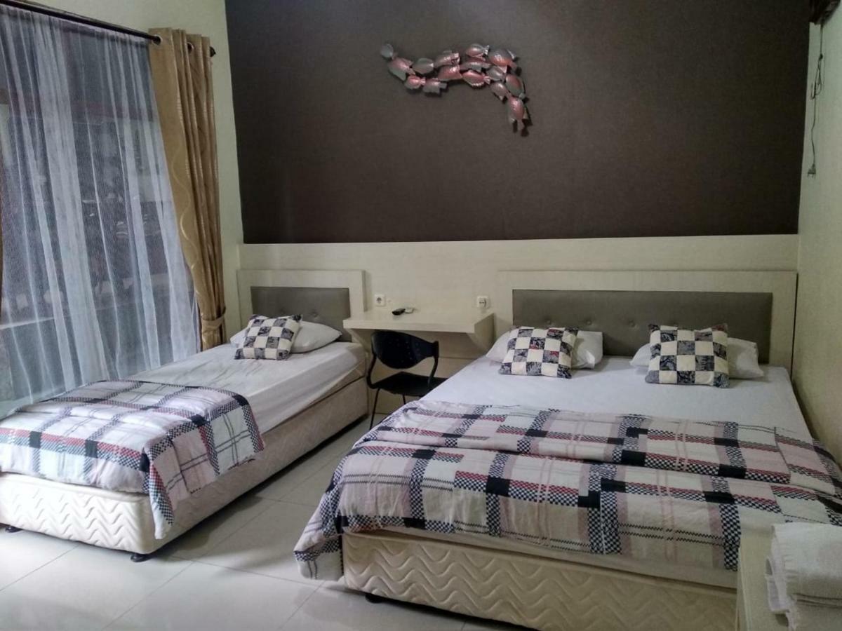 เอ็นนี่เกสท์เฮาส์ Hotel มะลัง ภายนอก รูปภาพ